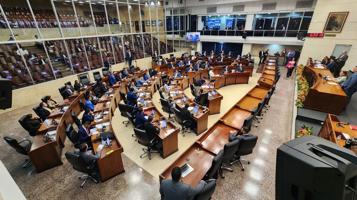 PANAMA EN DIRECTO - Disputa por la comisión de presupuesto enfrenta a diputados independientes y del PRD