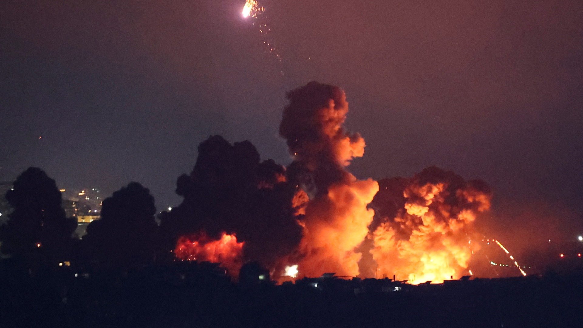 PANAMA EN DIRECTO - Israel justifica bombardeo en bastión de Hezbolá pese a alto el fuego