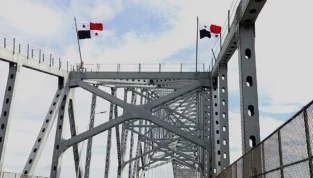 Panamá en Directo | “Homenaje a la soberanía, banderas nacionales ondean en  el Puente de las Américas”