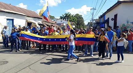 PANAMA EN DIRECTO - Manifestantes desafían el despliegue militar en diversas regiones de Venezuela