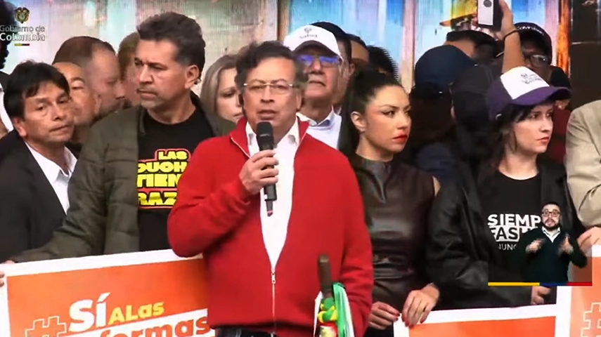 PANAMA EN DIRECTO - Petro desafía al Congreso y convoca a consulta popular desde la Plaza de Bolívar