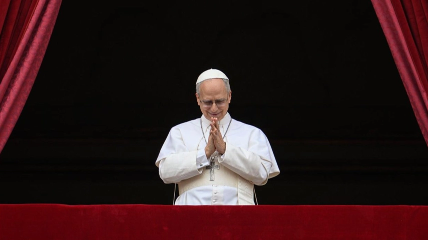 Featured image for “El Papa León XIV eleva un clamor por la paz global desde la Plaza de San Pedro”