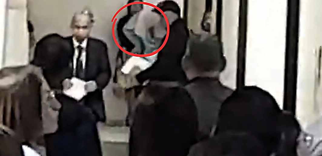 Featured image for “Fiscalía vincula a Meneses con uso indebido de fondos públicos e irá a detención provisional”