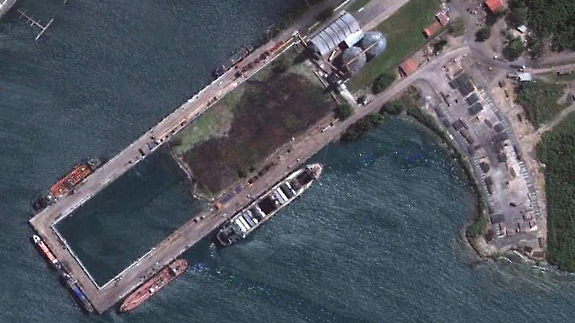 PANAMA EN DIRECTO - Petroport mantendrá control de centro de combustibles en Colón tras nueva prórroga