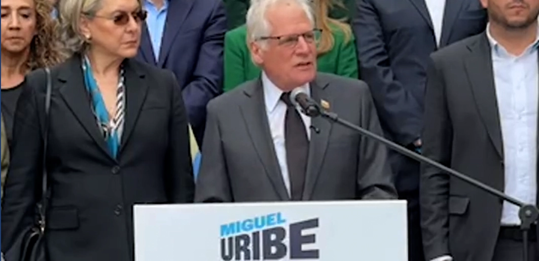 PANAMA EN DIRECTO - Miguel Uribe Londoño oficializa su candidatura presidencial en homenaje a su hijo asesinado