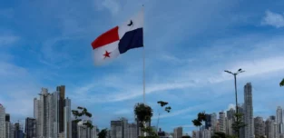 Panamá en Directo | “Más de 5,000 funcionarios de salud trabajarán durante las celebraciones patrias en la CSS”