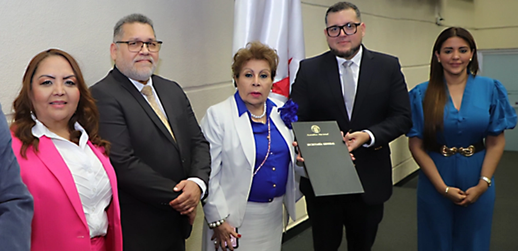 PANAMA EN DIRECTO - Asamblea ratifica a Gisela Agurto y Carlos Villalobos como nuevos magistrados de la CSJ