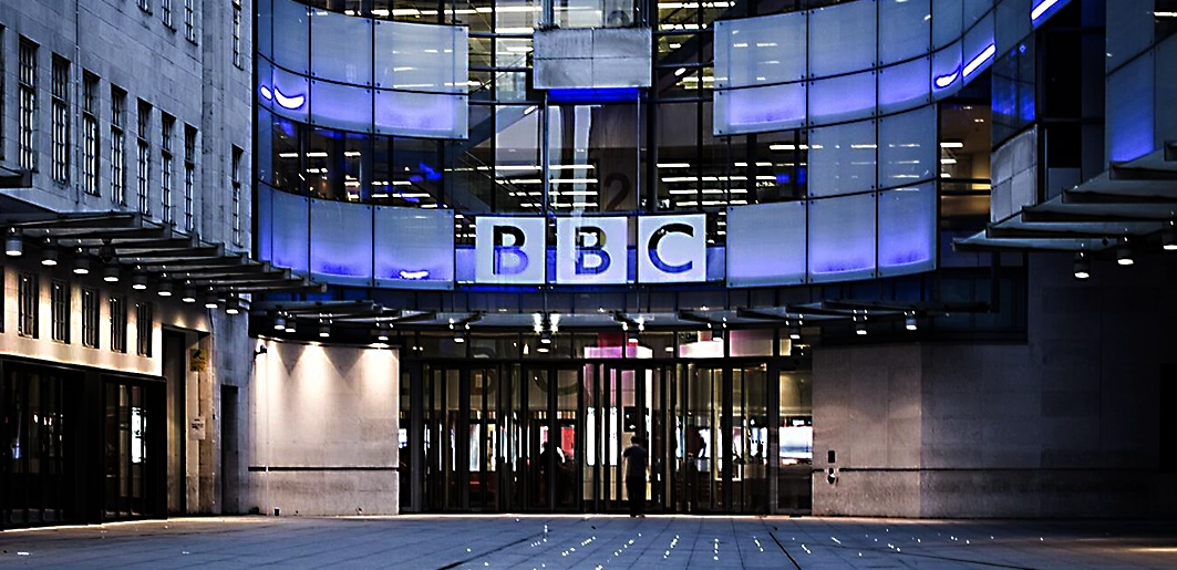 PANAMA EN DIRECTO - Trump amenaza con demandar a la BBC