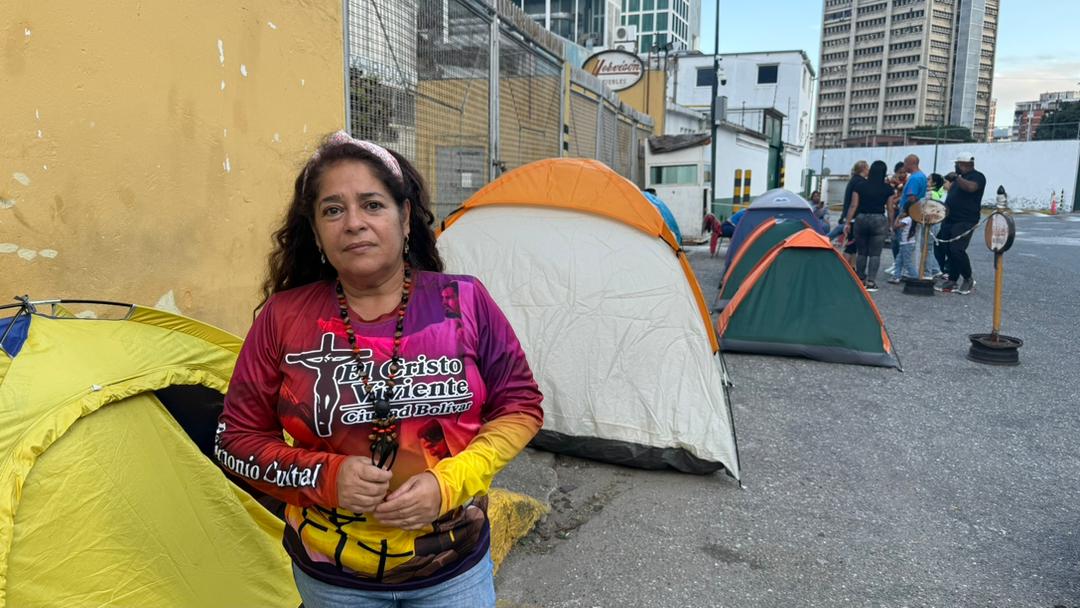 PANAMA EN DIRECTO - Familiares de presos políticos en Venezuela mantienen vigilia indefinida tras anuncio de excarcelaciones