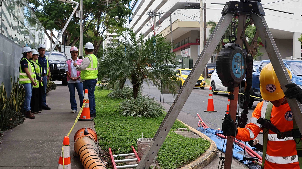 Featured image for “Obarrio inicia transición hacia infraestructura eléctrica subterránea”