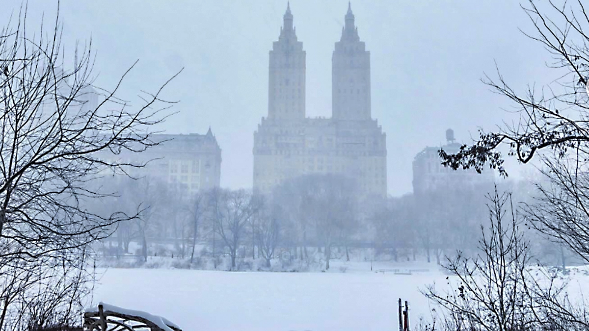 Imagen destacada para “Nueva York y Boston se paralizan ante tormenta invernal de gran magnitud”