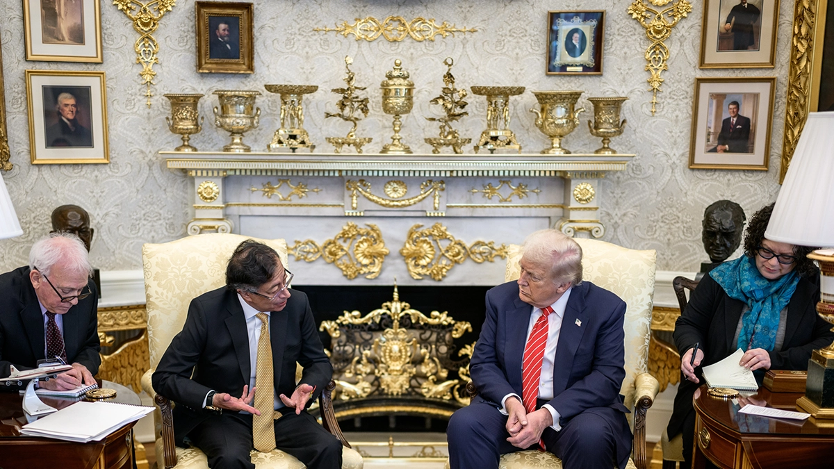 Imagen destacada para “Encuentro Trump-Petro se desarrolla sin incidentes y con señales de acercamiento”