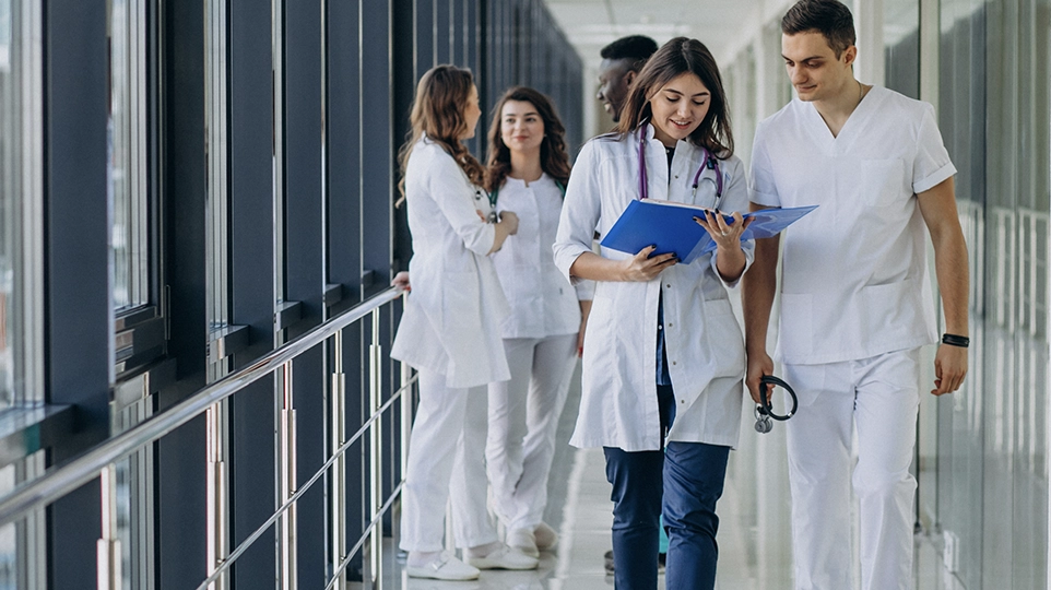 Noticias en Vivo desde Panamá – Información Actualizada al Instante 2 Imagen destacada para “¿Faltan médicos en Panamá? El efecto Ringelmann y la paradoja del personal en los hospitales”